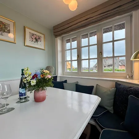 Landhaus-duenenhof-i * Sylt